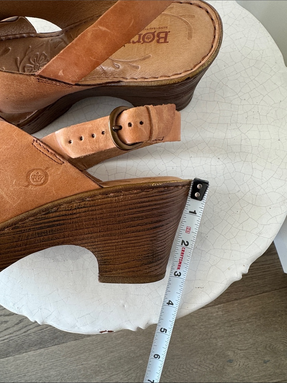 Born Women's Tan Camel Leather Crossover Slingback Sandals Platform Size 10 EUC - Picture 6 of 12
